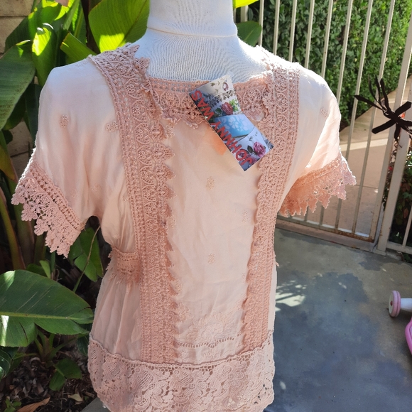 Johnny Was new light pink small embroidered blouse - Picture 3 of 10